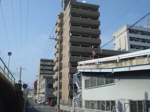 グランピアマンション長崎601号室外観写真