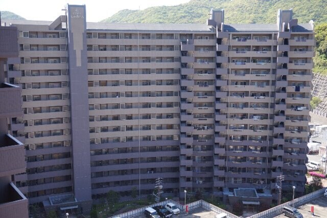 コアマンションマリナシティ長崎B棟の物件外観写真