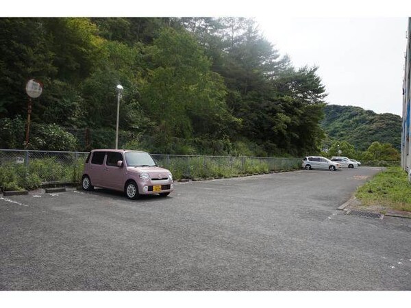駐車場(駐車場)