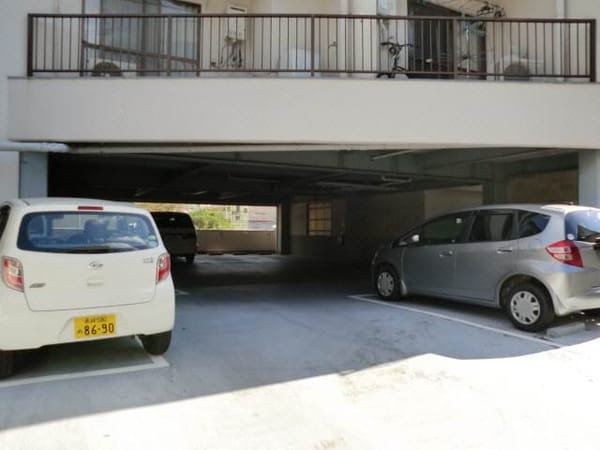 駐車場(駐車場)