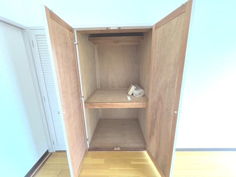 物件内観写真9　(※別号室写真)