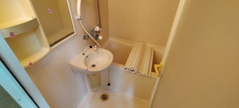 物件内観写真8　(※別号室の写真です)