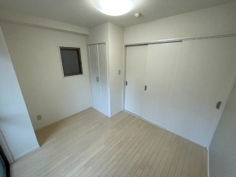 物件内観写真8　(別号室写真)