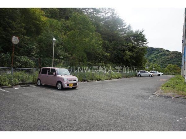 駐車場(駐車場)