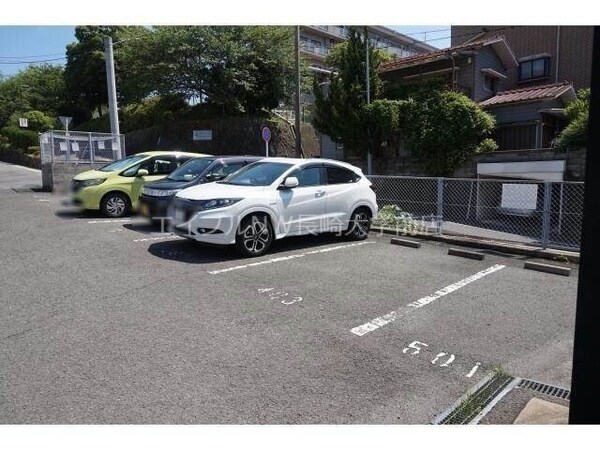 駐車場(駐車場)