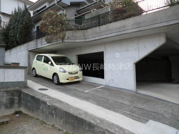 駐車場(駐車場)