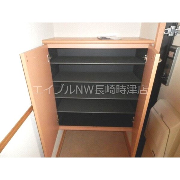 玄関(下駄箱)