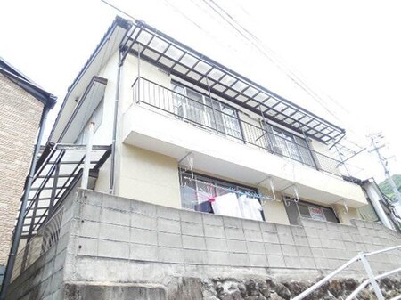 真浦アパート外観写真