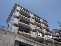 ハイネスアオヤマ横尾の外観写真