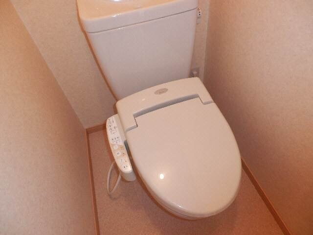 物件内観写真8　(トイレ)