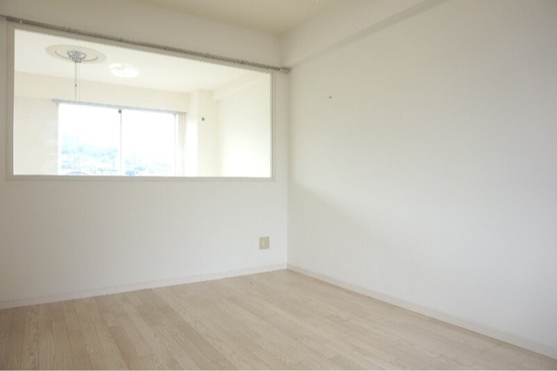 物件内観写真19　(※別号室写真)