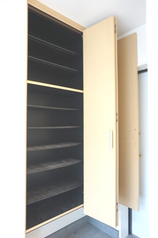 物件内観写真25　(※別号室写真)