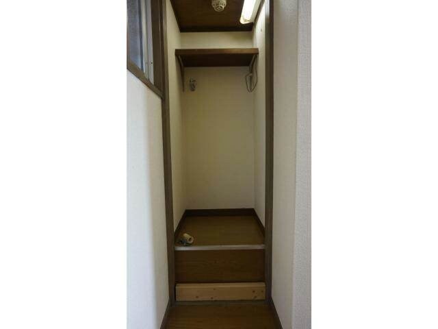物件内観写真14　(洗濯機置場)