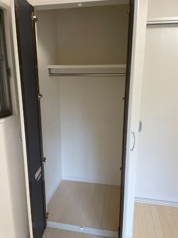 物件内観写真10　(別号室写真)