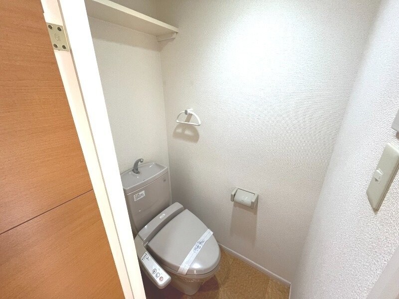 物件内観写真11　(※別号室写真)