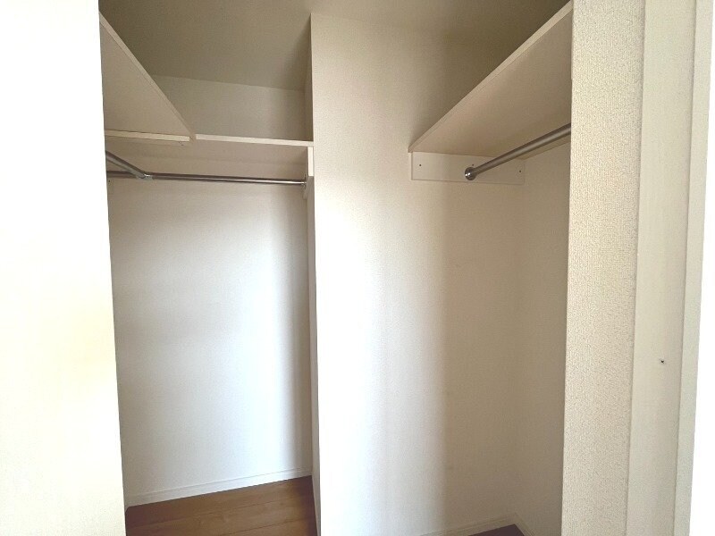 物件内観写真13　(※別号室の写真※)