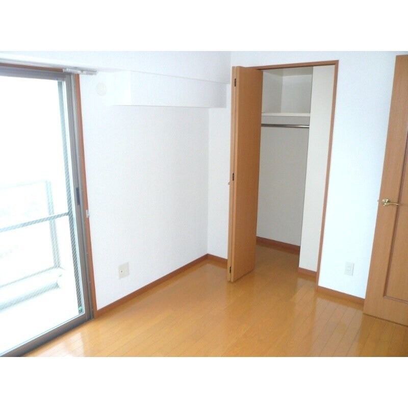 物件内観写真18　(※写真は別号室です。)