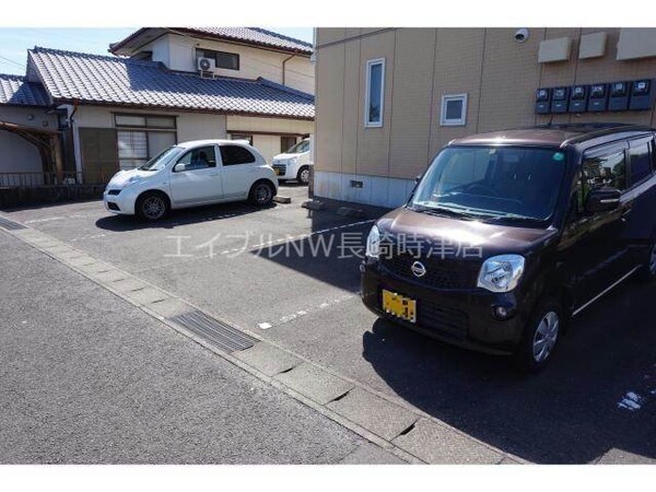 駐車場(駐車場)