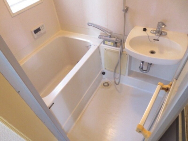 物件内観写真14　(※別号室写真)