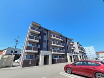 ファーストレジデンスの外観写真