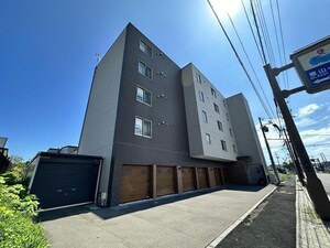 クレールマンション湯川外観写真