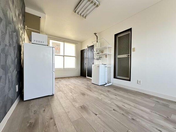 リビングダイニング