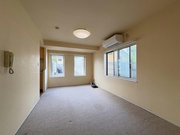 リビングダイニング