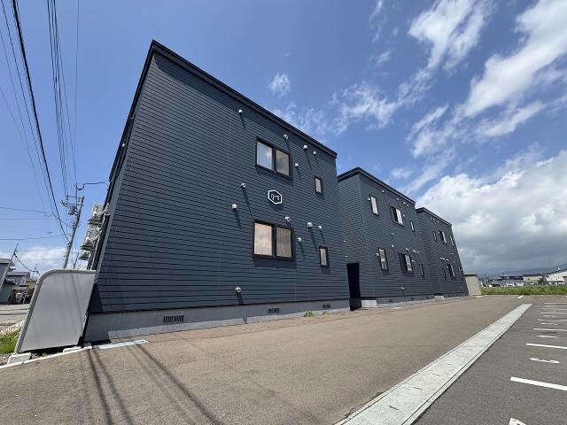 MARESSE CHOUCHOU～マレッセシュシュ～の物件外観写真