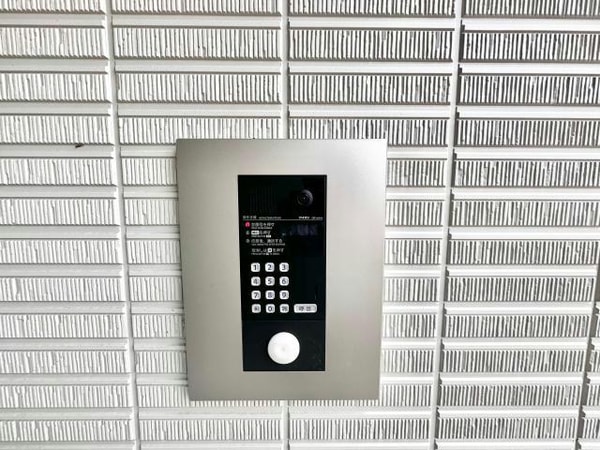 建物設備(オートロック付き)
