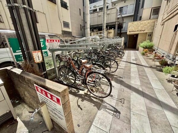駐輪場
