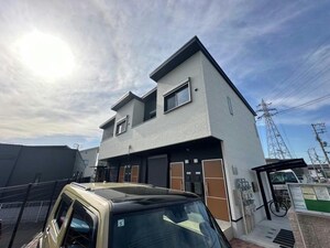 レガーロ阿保イースト外観写真