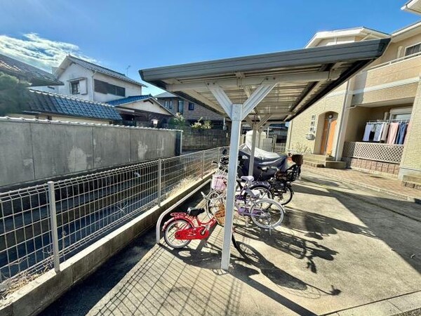 駐輪場