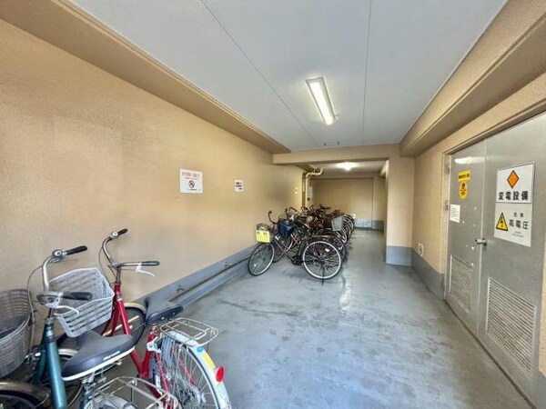 駐輪場