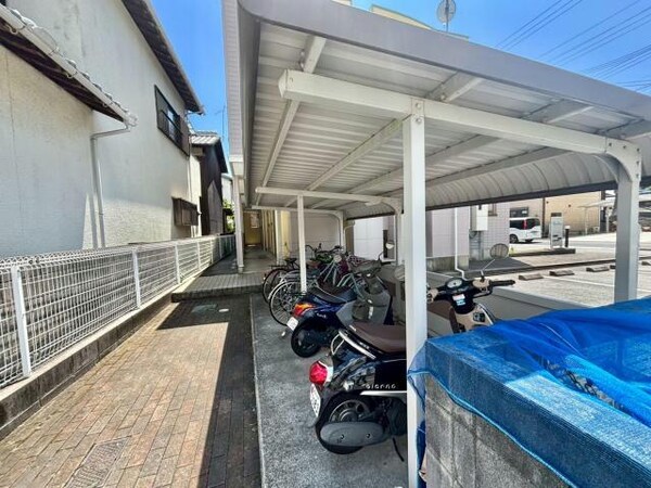 駐輪場