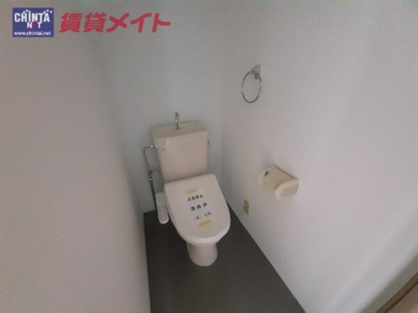 トイレ(別部屋同型参照)