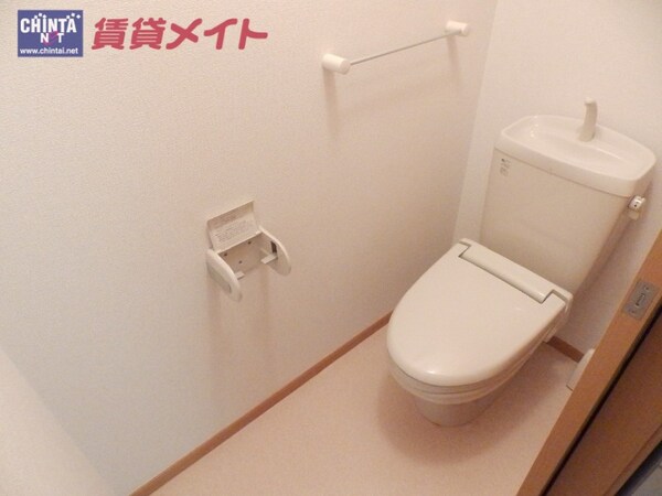 トイレ(トイレ同タイプの部屋写真です)