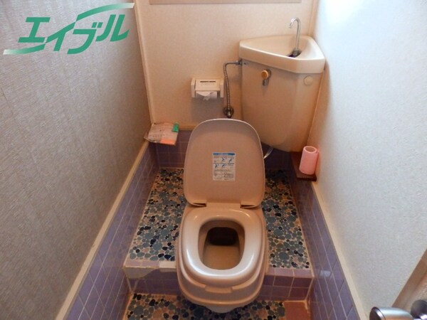 トイレ(別部屋画像参照　和式のトイレです。)