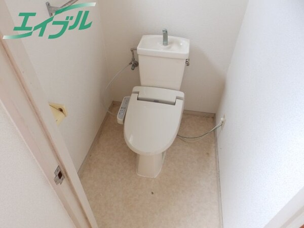 トイレ(別部屋同型タイプです)