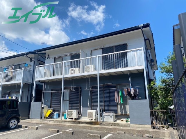 新西方ハイツ A棟