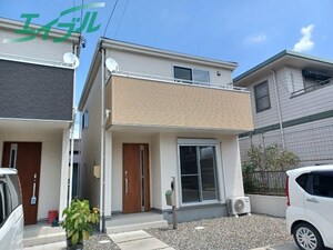 天窓のある天カ須賀戸建て外観写真