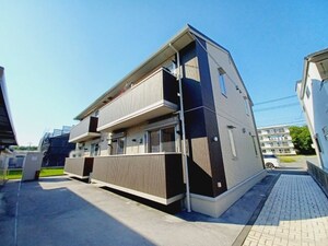クイーン ベル　A棟外観写真