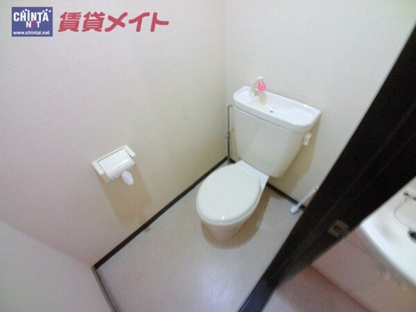 トイレ(同物件別室参照)