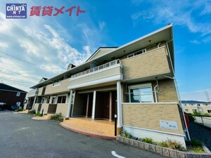 ワイズ　フォレストⅡ外観写真