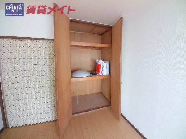 収納(同タイプの部屋写真です)