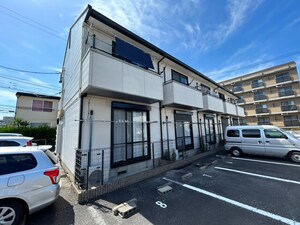 アドミラブールA棟外観写真