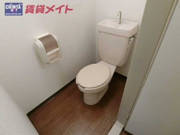 トイレ(同物件別室参照)