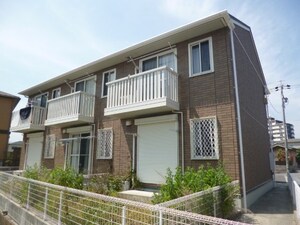 アヴァンセ中川原外観写真