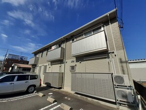モエム外観写真