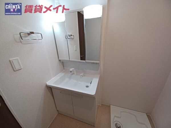 洗面設備(同タイプの部屋写真です。)