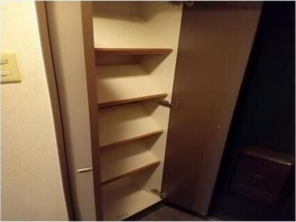 玄関回り